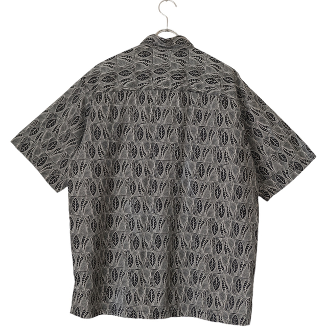 Pau Hana HAWAI Black Leaf Pattern Shirt