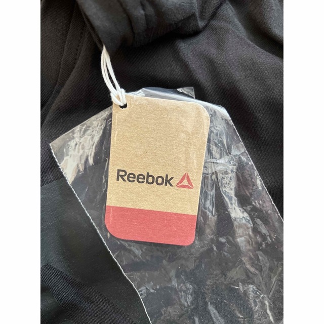 Reebok(リーボック)の[新品・未使用]ReebokTシャツ・ブラック・Lサイズ スポーツ/アウトドアのトレーニング/エクササイズ(トレーニング用品)の商品写真