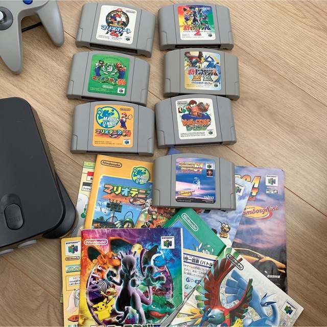 NINTENDO 64(ニンテンドウ64)のジャンク品　Nintendo 任天堂　64 本体　ソフト  エンタメ/ホビーのゲームソフト/ゲーム機本体(家庭用ゲーム機本体)の商品写真