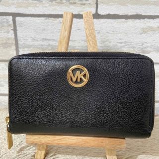 マイケルコース(Michael Kors)のマイケルコース　長財布　ラウンドファスナー　二つ折り　ブラック　レディース(財布)