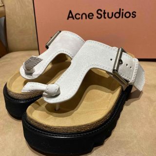 アパルトモンドゥーズィエムクラス(L'Appartement DEUXIEME CLASSE)のACNE STUDIOS PLATFORM SANDAL WHITE (サンダル)