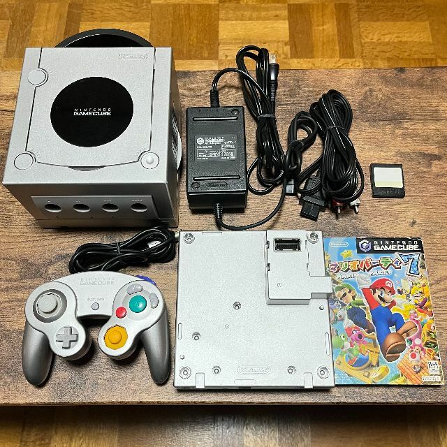 ニンテンドーゲームキューブ - 【宇宙】ゲームキューブ　シルバー　本体　ゲームボーイプレーヤー　動作品