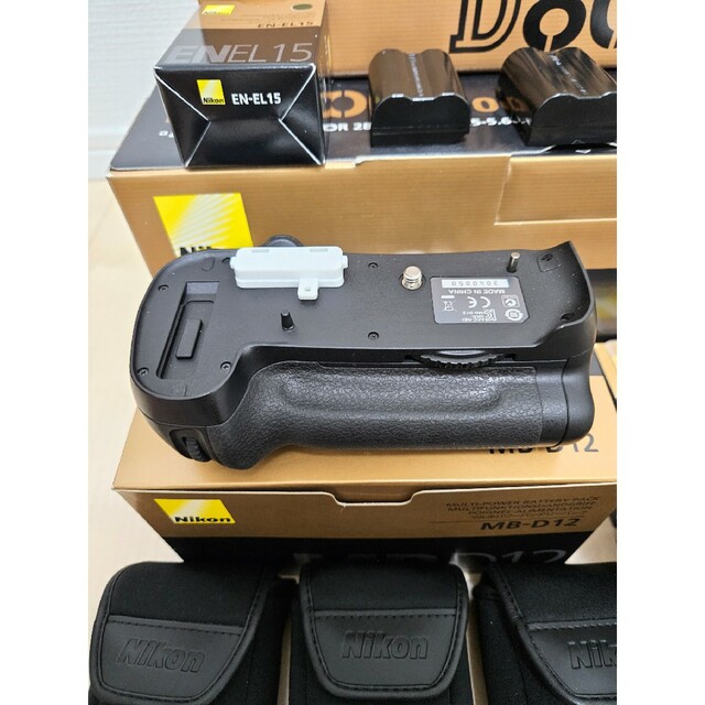 レオパードフラワーブラック 【早い者勝ち】Nikon ニコン D800 MB-D12