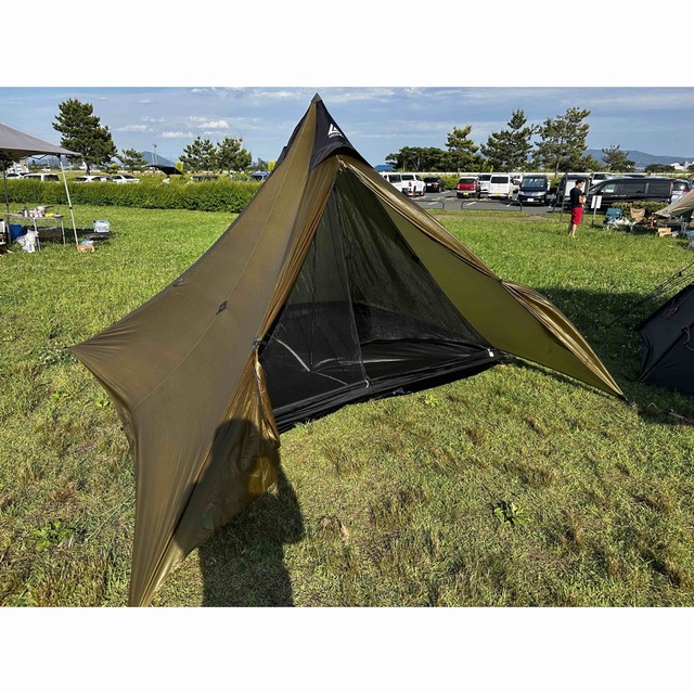 HILLEBERG(ヒルバーグ)の本日限定！！カフラシルグランデ　ポール　4/5インナー　フットプリント付き スポーツ/アウトドアのアウトドア(テント/タープ)の商品写真