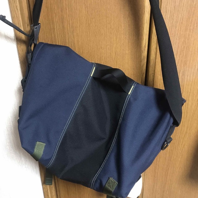 TIMBUK2(ティンバックツー)のtimbuk2 Ｃｌａｓｓｉｃ　Ｍｅｓｓｅｎｇｅｒ／Ｍ メンズのバッグ(メッセンジャーバッグ)の商品写真