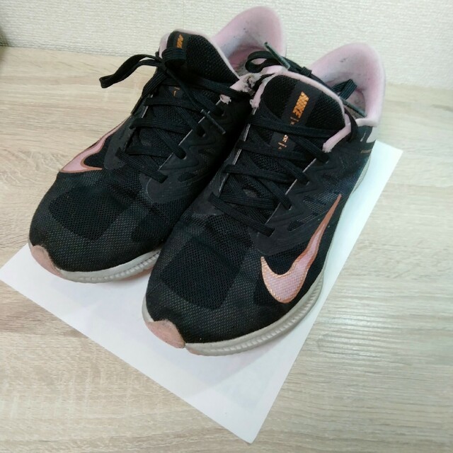 新品 NIKE ランニングシューズ 25cm 黒