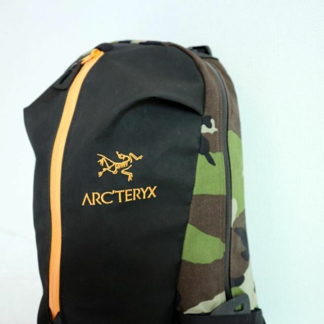 美品★極レア柄★ARC'TERYX BEAMS別注 ARRO22 カモフラージュ