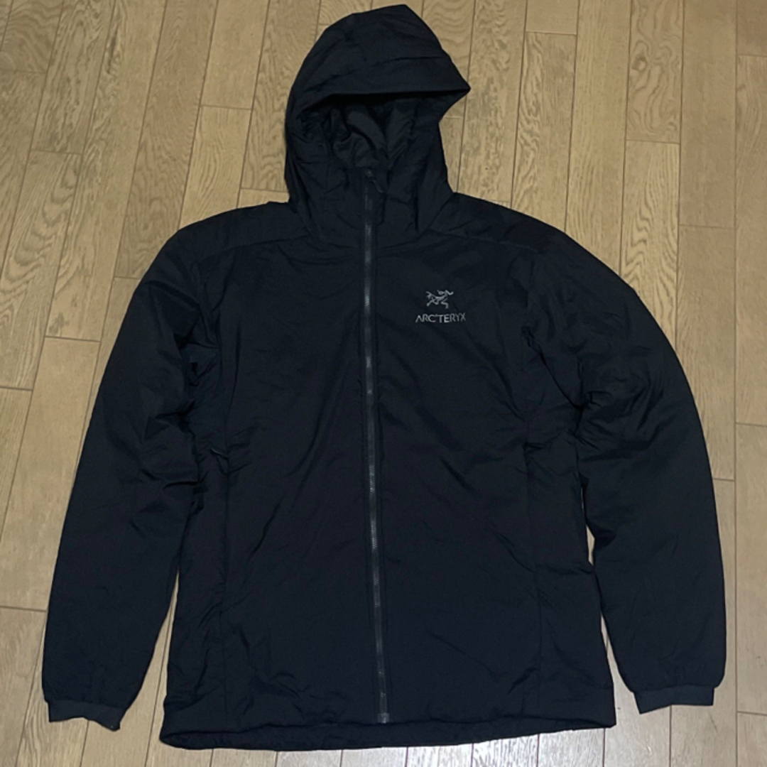 ARC'TERYX(アークテリクス)のarcteryx atom ar hoody Mサイズ メンズのジャケット/アウター(ダウンジャケット)の商品写真