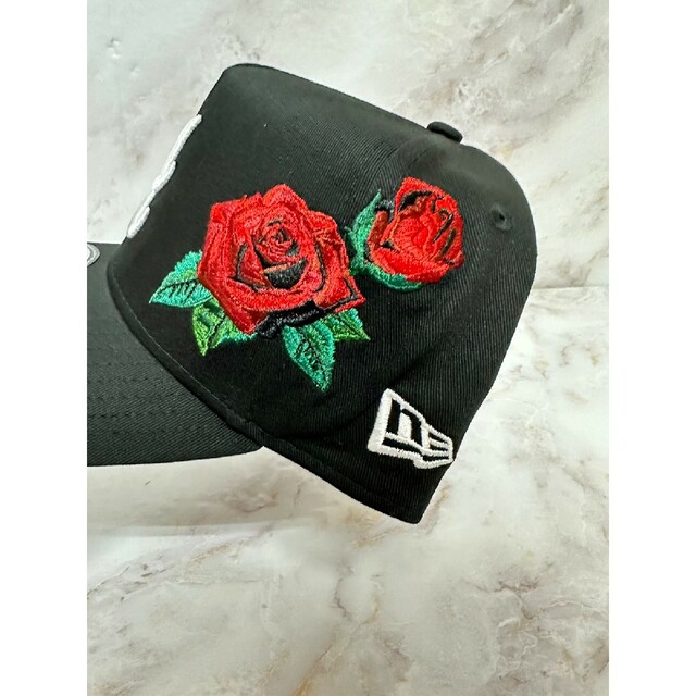 Newera 9forty アトランタブレーブス ローズ刺繍 スナップバック