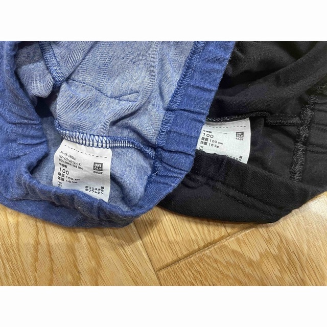 UNIQLO(ユニクロ)のユニクロ　レギンス　5分丈　100   2枚セット キッズ/ベビー/マタニティのキッズ服男の子用(90cm~)(パンツ/スパッツ)の商品写真