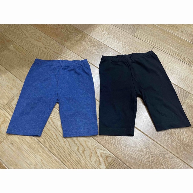 UNIQLO(ユニクロ)のユニクロ　レギンス　5分丈　100   2枚セット キッズ/ベビー/マタニティのキッズ服男の子用(90cm~)(パンツ/スパッツ)の商品写真