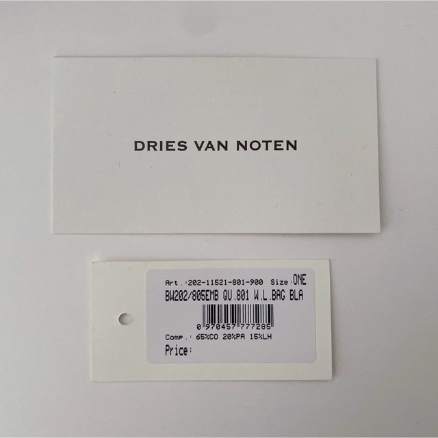 DRIES VAN NOTEN(ドリスヴァンノッテン)のDRIES VAN NOTEN   フェザークラッチ レディースのバッグ(クラッチバッグ)の商品写真