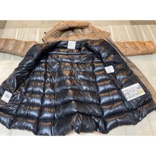 MONCLER - お値下げ❣️滝沢眞規子着用レアモデル❣️限定色