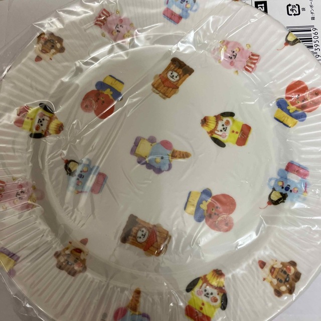 BT21(ビーティーイシビル)のBT21 LINE FRIENDS メラミンプレート2枚セット SHOOKY エンタメ/ホビーのおもちゃ/ぬいぐるみ(キャラクターグッズ)の商品写真