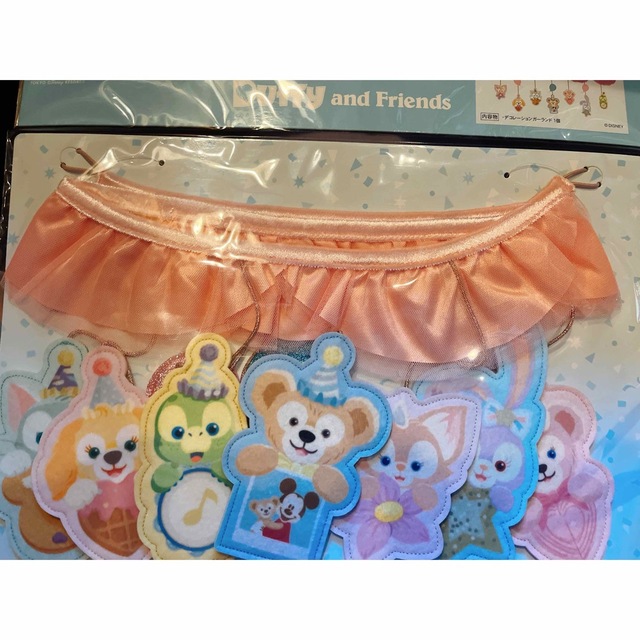 ガーランド ❤️フロムオールオブアス ダッフィー&フレンズ エンタメ/ホビーのおもちゃ/ぬいぐるみ(キャラクターグッズ)の商品写真
