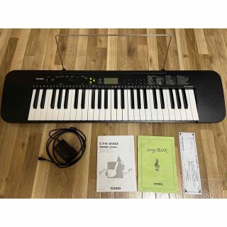 カシオ(CASIO)のカシオ（CASIO）電子キーボード　CTK-240  ACアダプタ付き(キーボード/シンセサイザー)