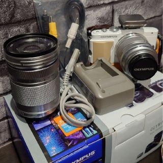 オリンパス(OLYMPUS)のOLYMPUS PEN E-PL5 ダブルレンズセット(デジタル一眼)