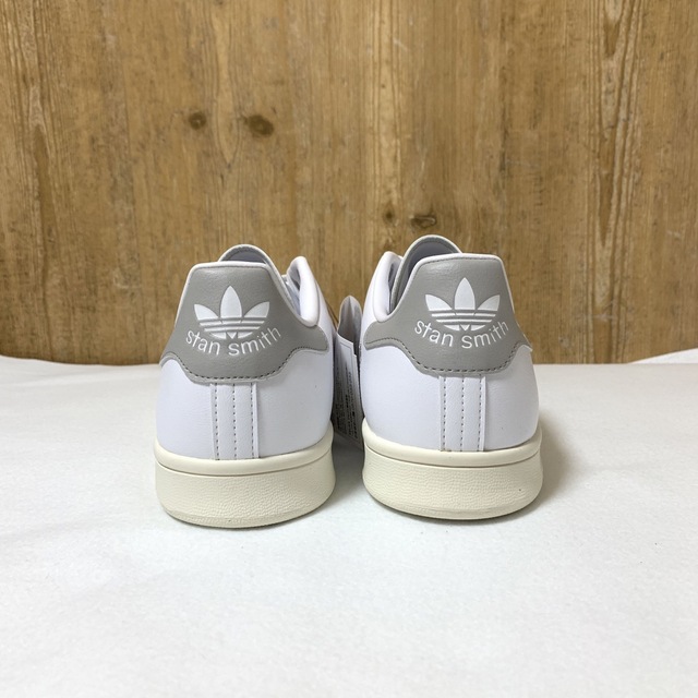 adidas(アディダス)の★新品27.5cm★アディダス スタンスミスGX6286　ローカット　スニーカー メンズの靴/シューズ(スニーカー)の商品写真