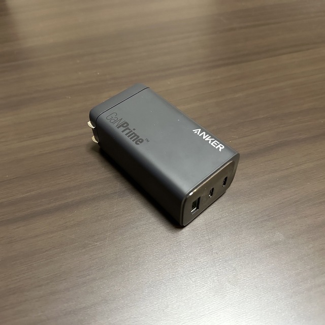 Anker(アンカー)のAnker 737 charger 120w ジャンク スマホ/家電/カメラのスマートフォン/携帯電話(バッテリー/充電器)の商品写真