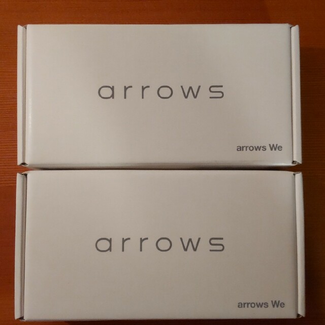 FCNT arrows We FCG01 ホワイトとローズゴールドarrowsWe