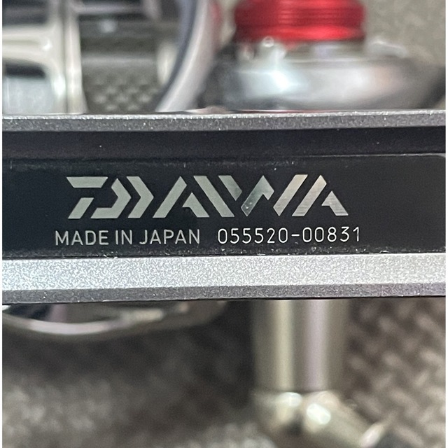 DAIWA(ダイワ)のDaiwa12イグジスト2004H スポーツ/アウトドアのフィッシング(リール)の商品写真