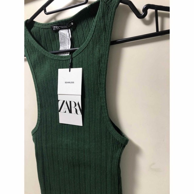ZARA(ザラ)のZARA 新品　完売　シームレスホルターネックTシャツ レディースのトップス(キャミソール)の商品写真