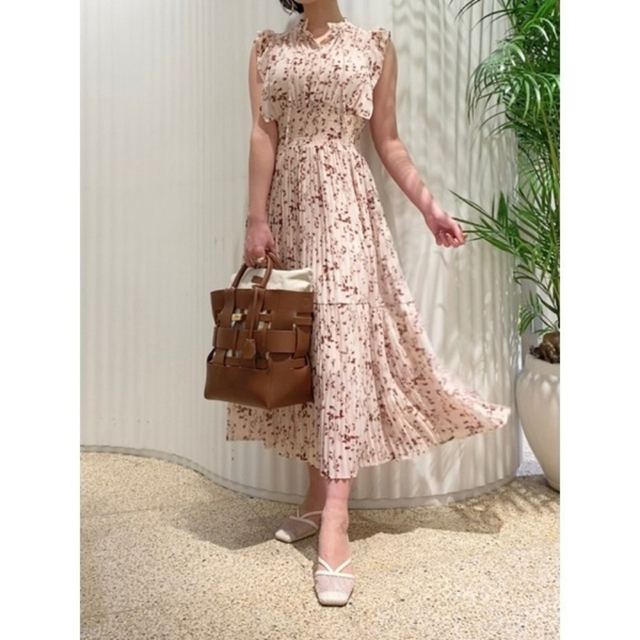 snidel 極美品❁⃘.゚22ss大人気完売 プリントプリーツワンピース