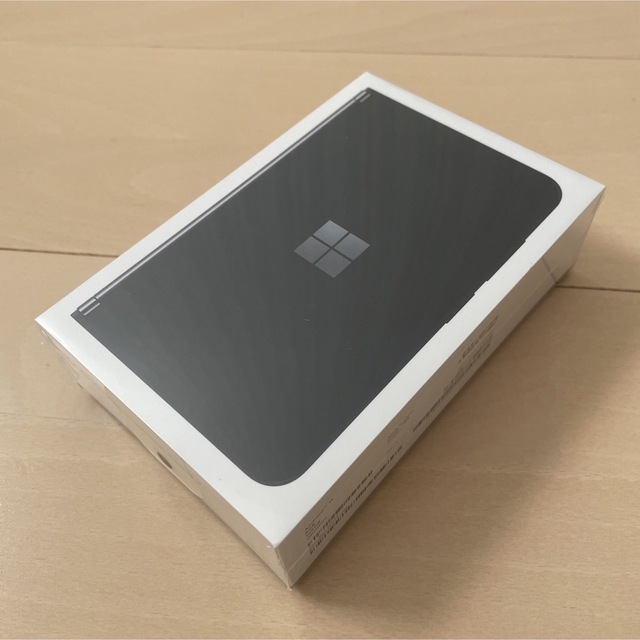 Microsoft(マイクロソフト)の【新品・未開封】マイクロソフト Surface duo2 128GB スマホ/家電/カメラのスマートフォン/携帯電話(スマートフォン本体)の商品写真