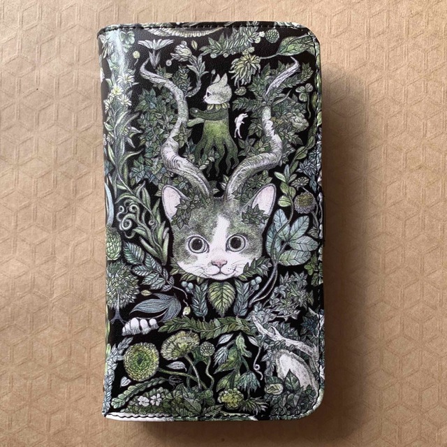 Gucci(グッチ)のヒグチユウコ/HORNS スマホケース〈新品未使用〉 スマホ/家電/カメラのスマホアクセサリー(モバイルケース/カバー)の商品写真