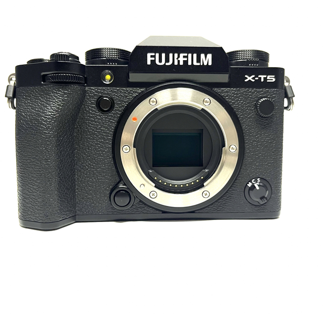 【美品】FUJIFILM X-T5 ブラック　（純正バッテリー2個付き）