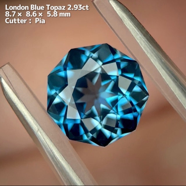 【SOLD】ロンドンブルートパーズ 2.93ct レア9角形のギラカット???? 3