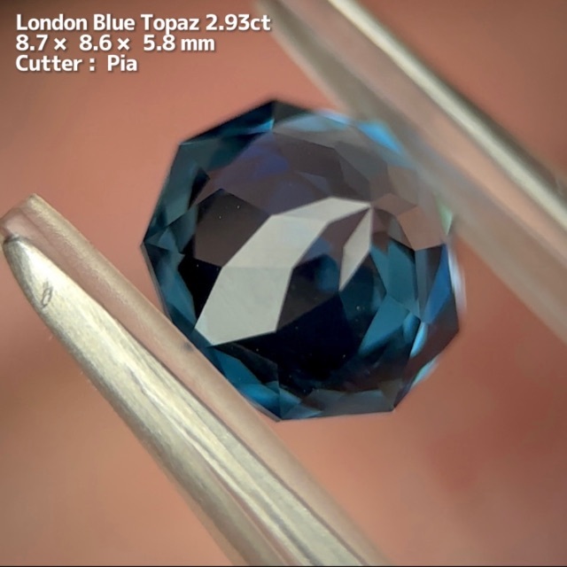 【SOLD】ロンドンブルートパーズ 2.93ct レア9角形のギラカット???? 5