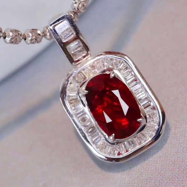 天然 ルビー ダイヤモンド  ペンダントトップ 0.98ct k18 ¥