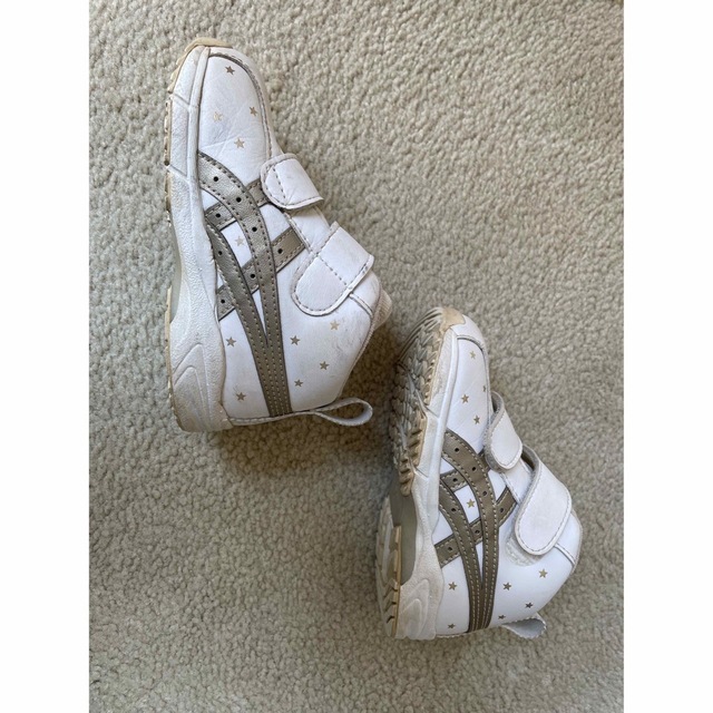 asics(アシックス)のアシックス　ASICS ベビースニーカー キッズ/ベビー/マタニティのベビー靴/シューズ(~14cm)(スニーカー)の商品写真