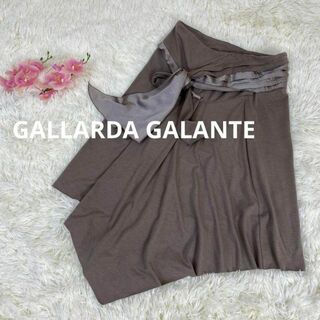 ガリャルダガランテ(GALLARDA GALANTE)のGALLARDA GALANTE　レディース　スカンツ　カーキ　フレア(その他)