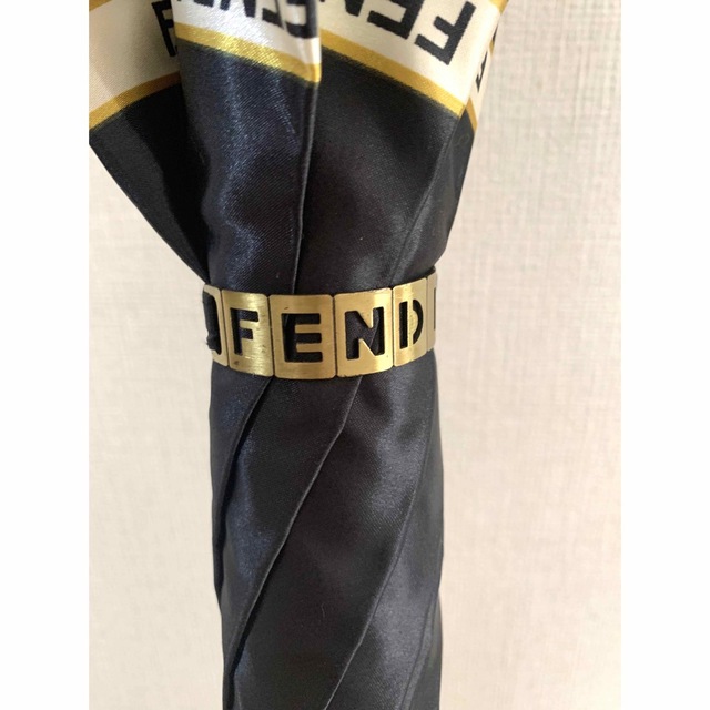 FENDI(フェンディ)のFENDI 傘　雨傘　 レディースのファッション小物(傘)の商品写真