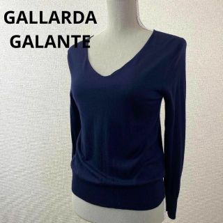 ガリャルダガランテ(GALLARDA GALANTE)のGALLARDA GALANTE 　レディース　Vネック　サマーニット　ネイビー(ニット/セーター)