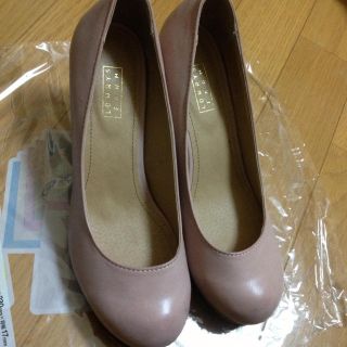 ローリーズファーム(LOWRYS FARM)の新品☆淡いピンクのパンプス(ハイヒール/パンプス)