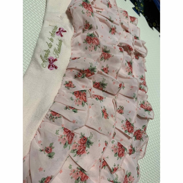 HusHush(ハッシュアッシュ)の花柄スカート キッズ/ベビー/マタニティのキッズ服女の子用(90cm~)(スカート)の商品写真