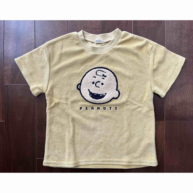 PEANUTS(ピーナッツ)の【しまむら】新品未使用　チャーリーブラウンTシャツ　100 キッズ/ベビー/マタニティのキッズ服男の子用(90cm~)(Tシャツ/カットソー)の商品写真