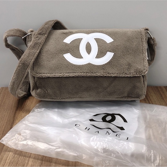 CHANEL(シャネル)の【未使用】シャネル  ココマーク パイル ショルダーバッグ ノベルティ レディースのバッグ(ショルダーバッグ)の商品写真