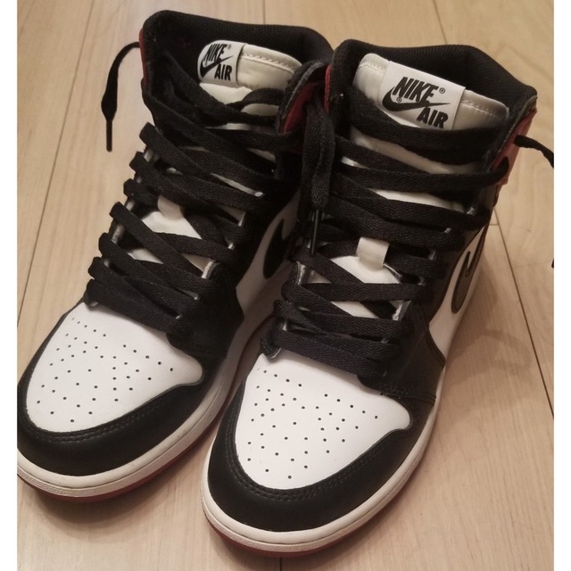 NIKE AIR JORDAN 1 RETRO HIGH OG BG 黒×白