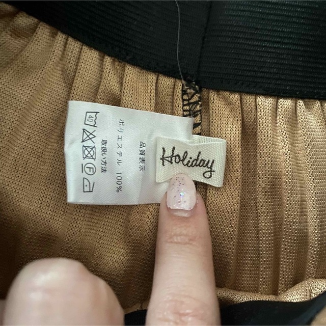 holiday(ホリデイ)のholiday ホリデイ　プリーツ　ワイドパンツ　チェック柄 レディースのパンツ(カジュアルパンツ)の商品写真