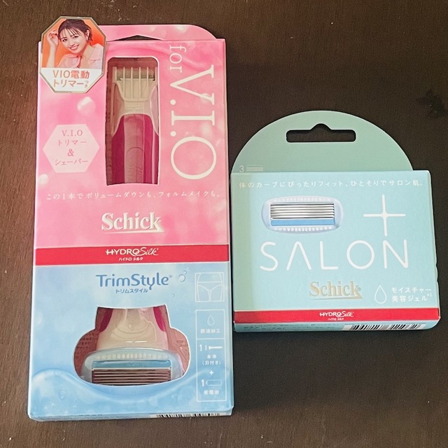 Schick(シック)のSchickハイドロシルク トリムスタイル ホルダー VIO・替え刃3コセット＊ スマホ/家電/カメラの美容/健康(レディースシェーバー)の商品写真