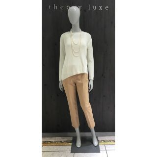 セオリーリュクス(Theory luxe)の新品　theory luxe 　クロップドパンツ　36(クロップドパンツ)