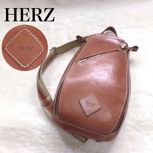 美品 HERZ ヘルツ トリプルファスナー 3way ボディバッグ キャメル 革