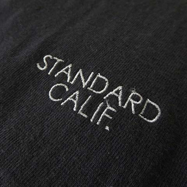 STANDARD CALIFORNIA(スタンダードカリフォルニア)のスタンダード カリフォルニア タンクトップ ロゴ 刺繍 ヴィンテージ加工 L 黒 メンズのトップス(タンクトップ)の商品写真