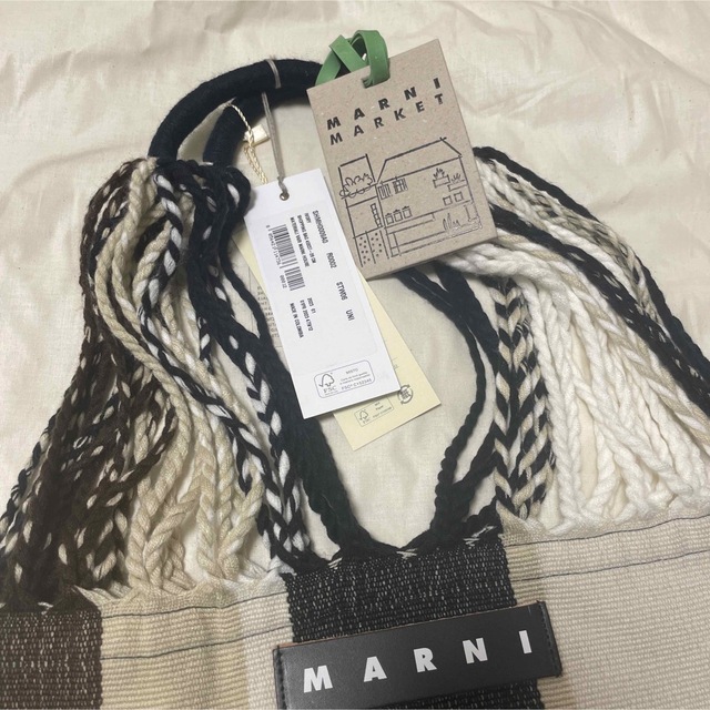 Marni(マルニ)のMARNI ハンモックバッグ★新品未使用 レディースのバッグ(ショルダーバッグ)の商品写真