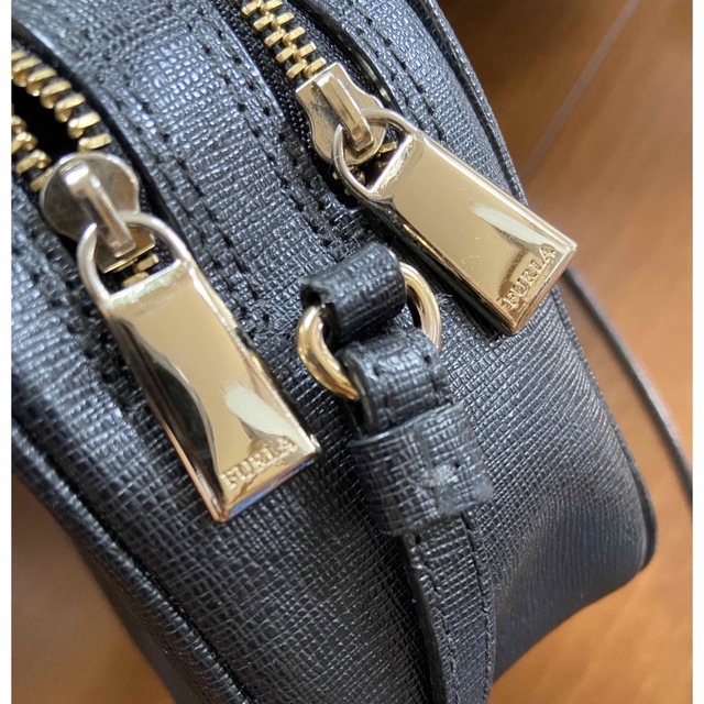 Furla(フルラ)の【コロン@スピード発送　様 専用】FURLA ショルダーバッグ　ブラック　 レディースのバッグ(ショルダーバッグ)の商品写真