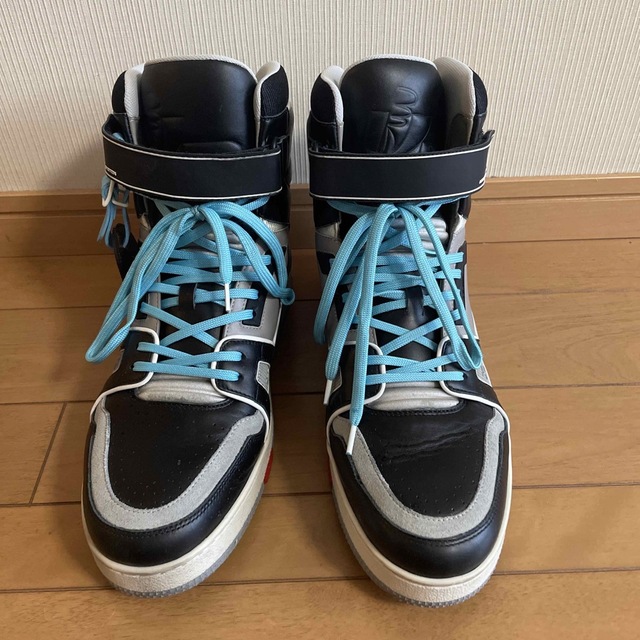 ルイヴィトン スニーカー